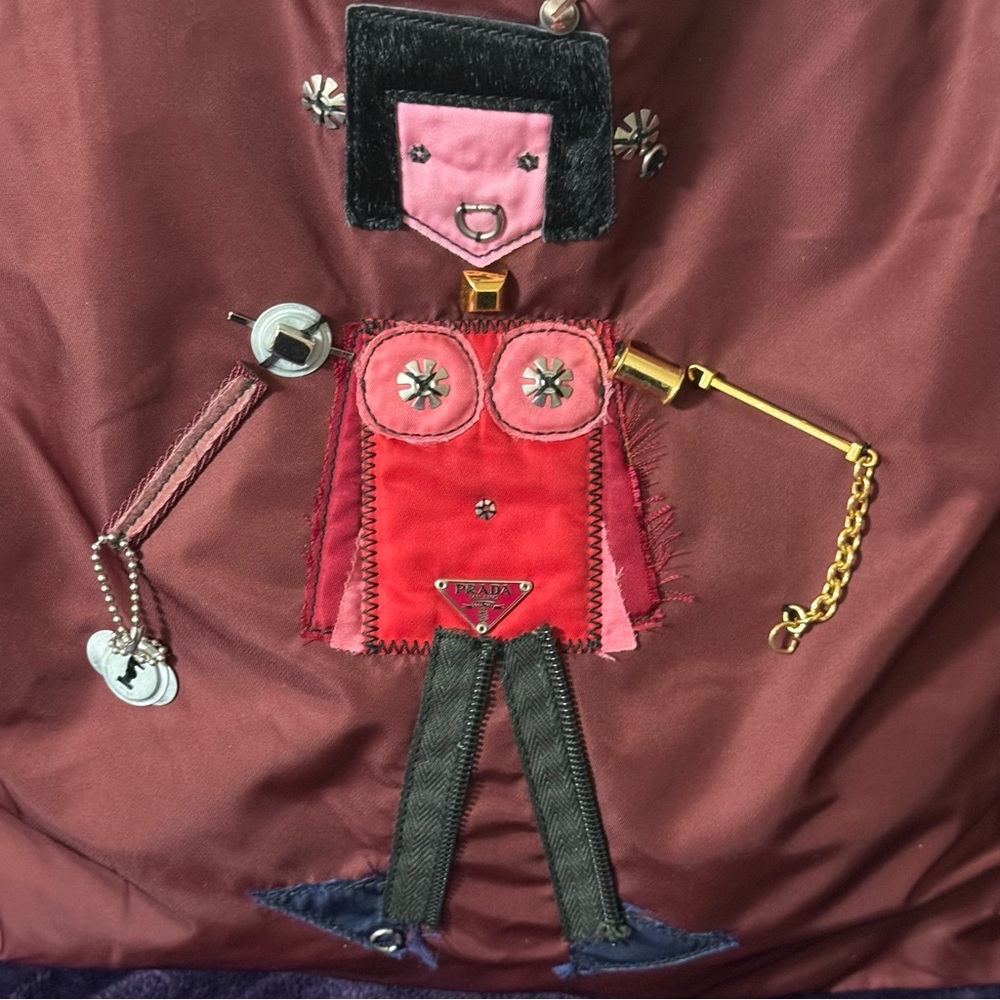 💎AUTHENTIC PRADA  (RARE ) BURGUNDY ROBOT NYLON TOTE BAG💎 - Picture 3 of 16